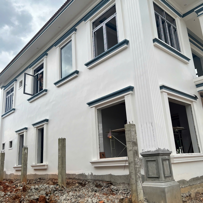 Thi công cửa nhôm Xingfa hàn góc tại Buôn Hồ