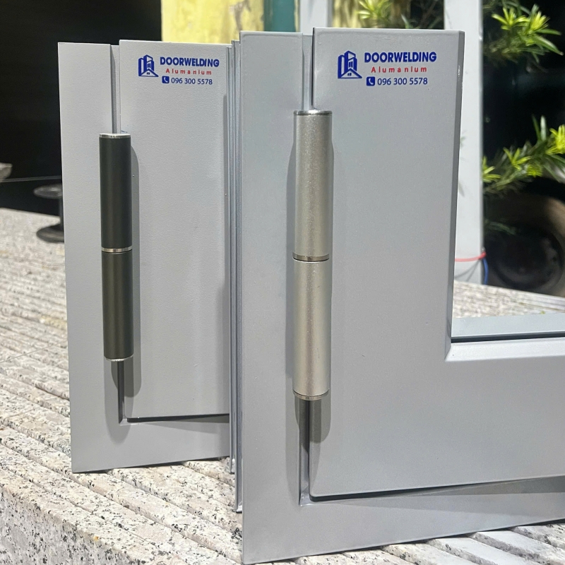 Thi công cửa nhôm Xingfa hàn góc tại Eakar